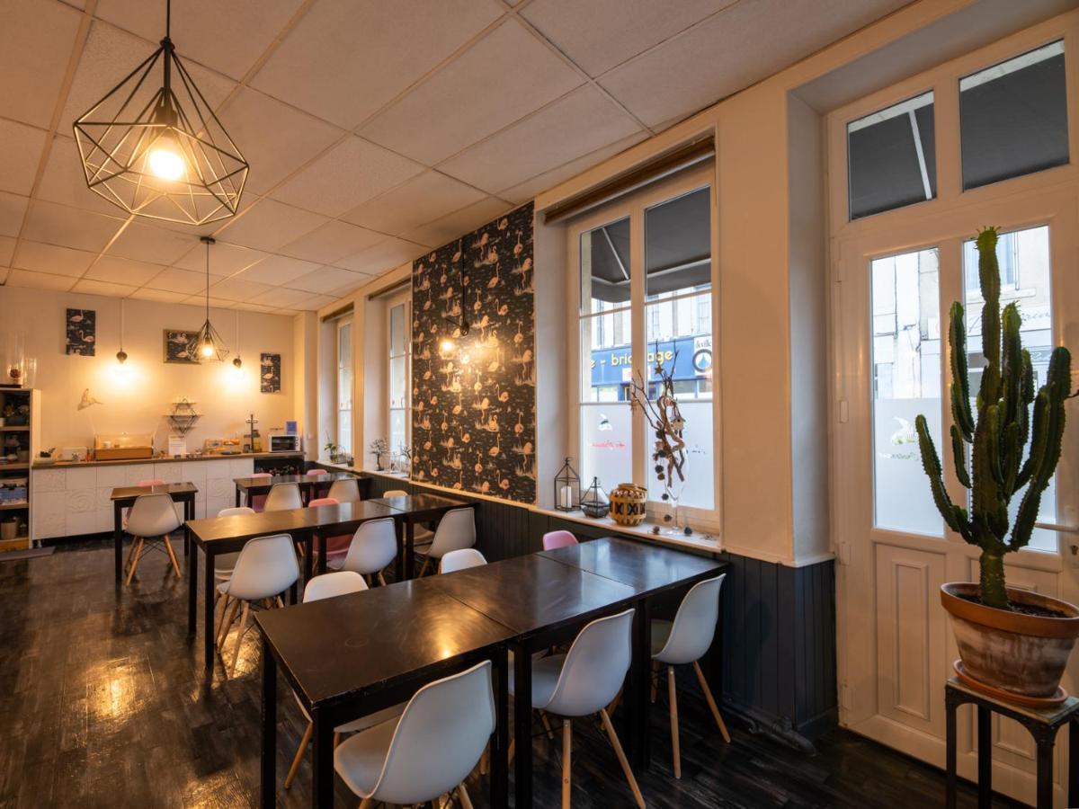 Logis Hotel Au Croissant Buzancais Экстерьер фото