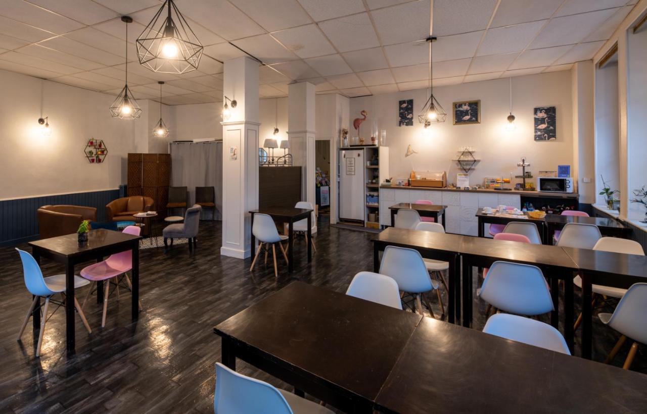 Logis Hotel Au Croissant Buzancais Экстерьер фото