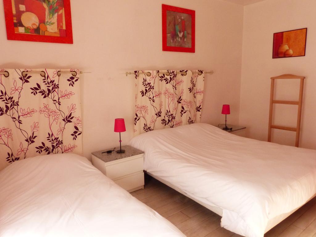 Logis Hotel Au Croissant Buzancais Экстерьер фото